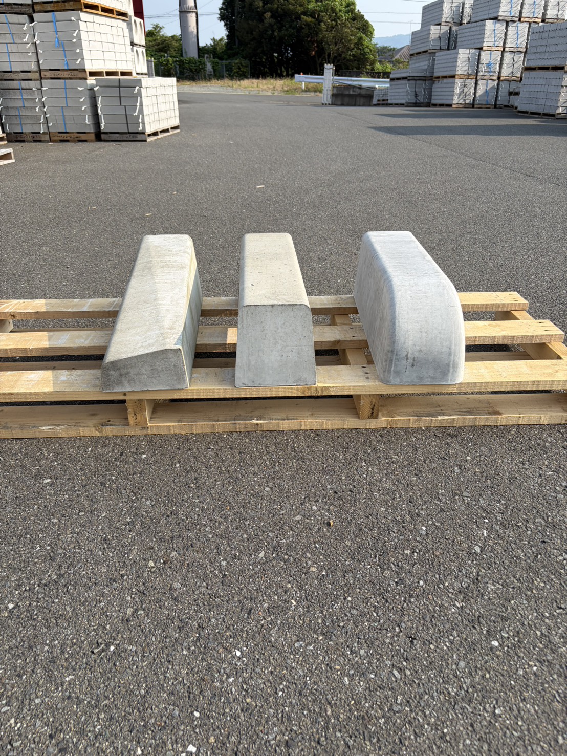 26.歩車道境界ブロック（片面・両面）